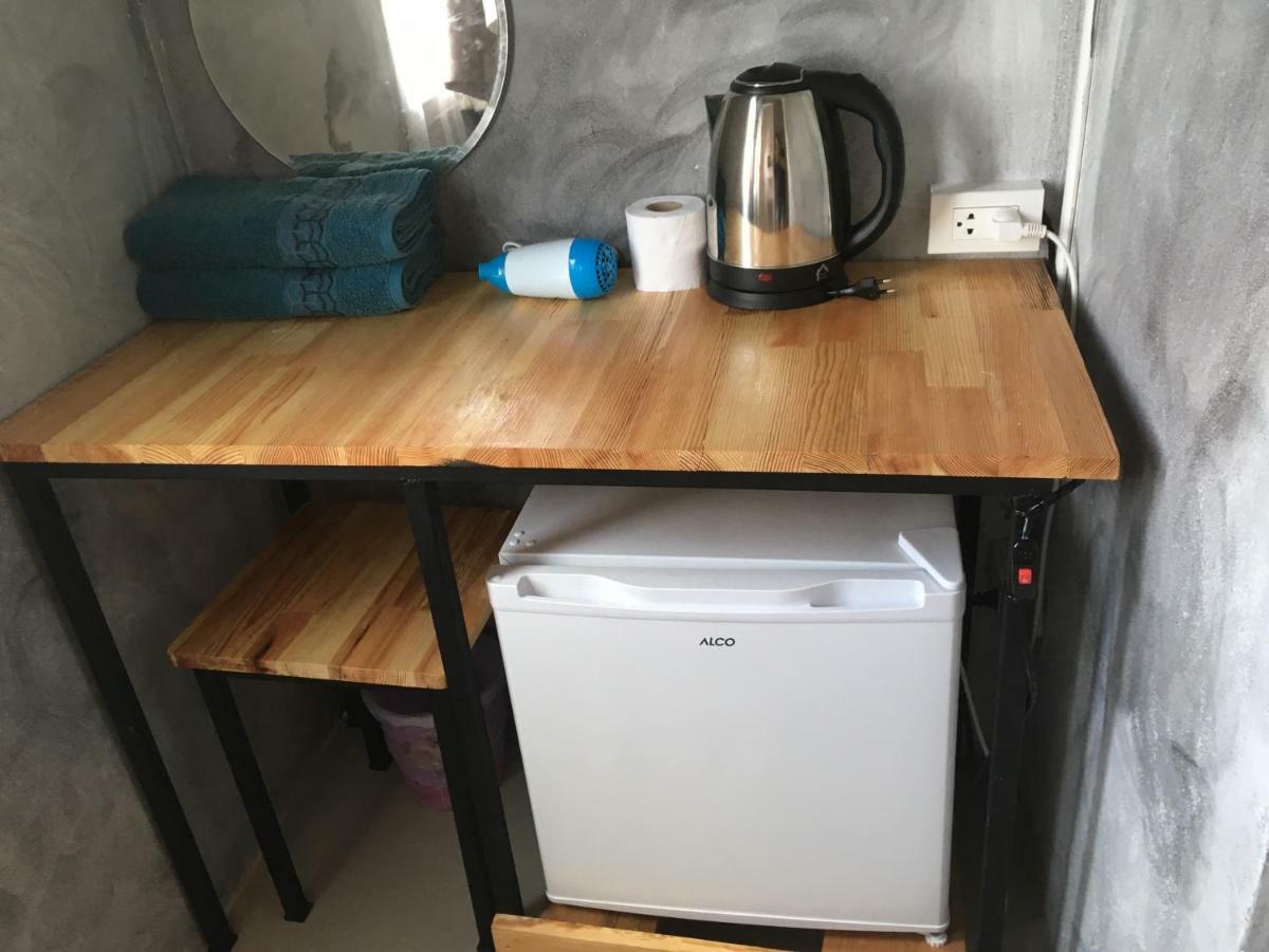 Innkhun House Urt Suratthani Airport Сурат Тхани Екстериор снимка